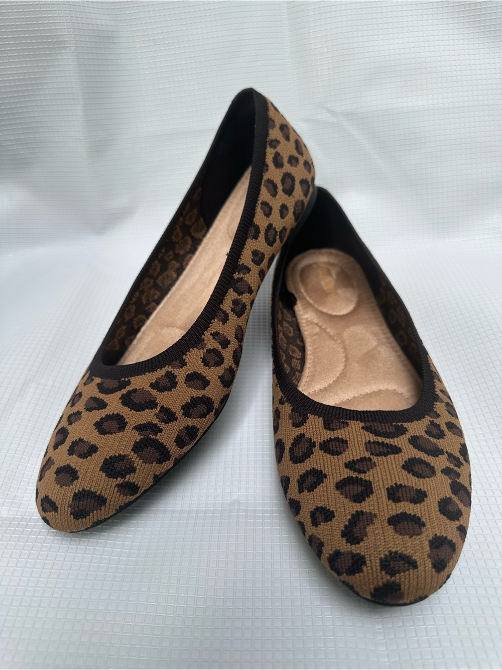 Old Navy Knit Almond-Toe Leopard Ballet Flats Women’s 9